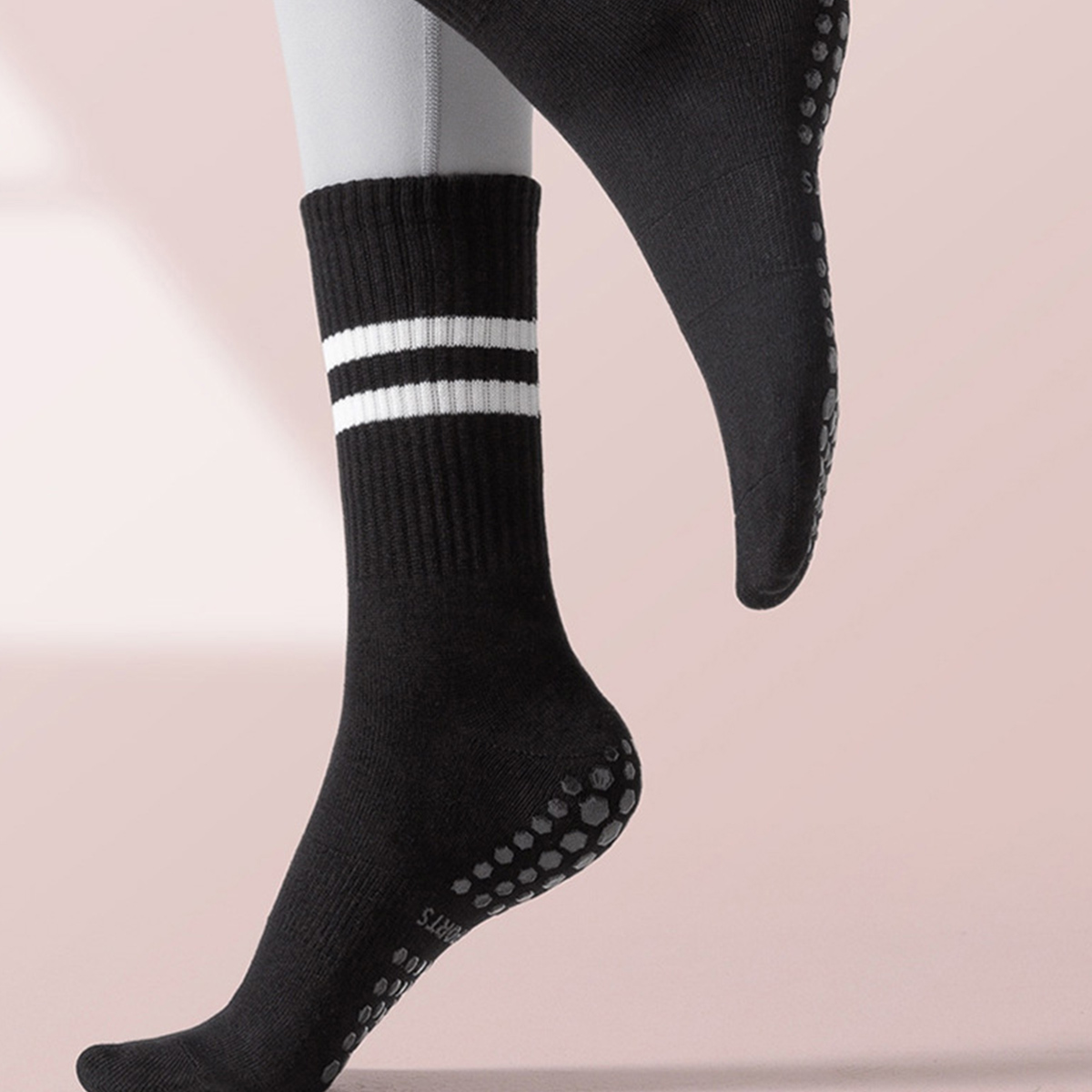 Pilates Socks with Grips for W - Pilates Yoga And Barre 评论和价格