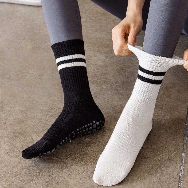Women Non Slip Yoga Socks, Gri - Pilates Yoga And Barre 评论和价格