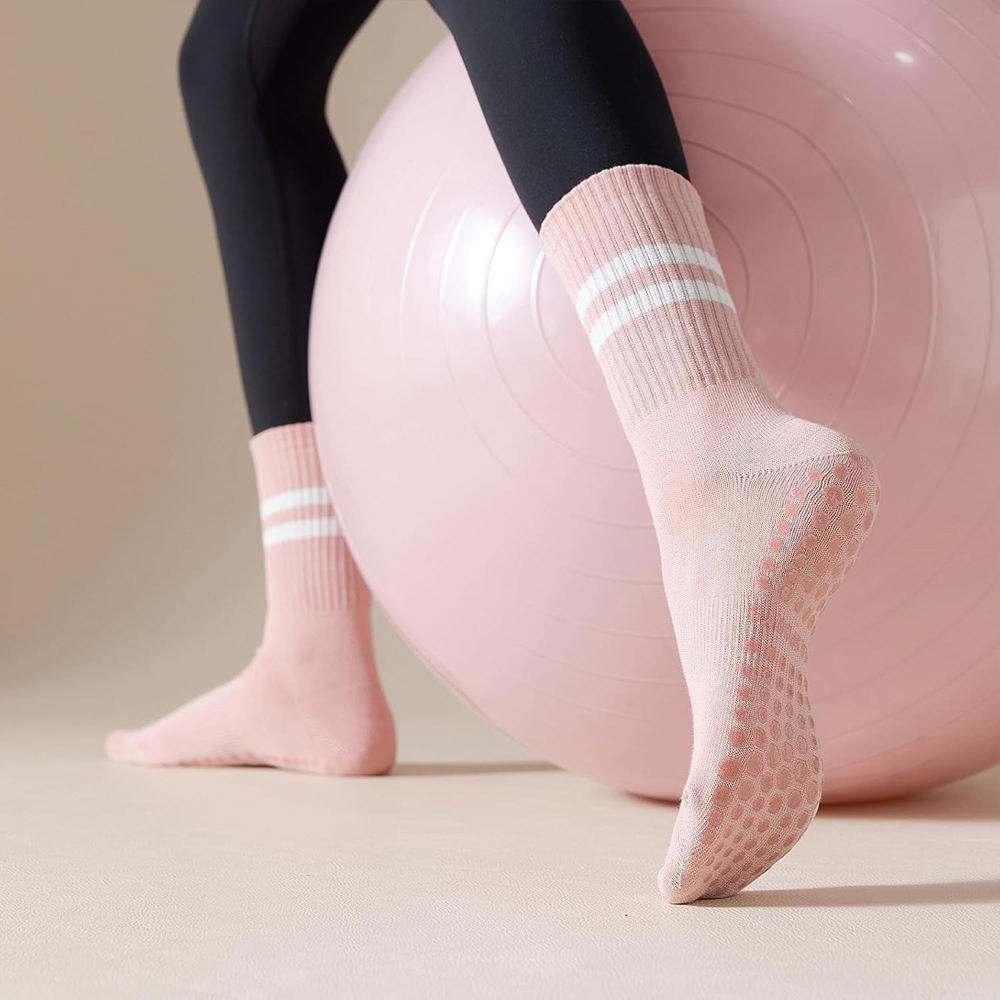 Yoga Pilates Socks with Grips  - Pilates Yoga And Barre 评论和价格